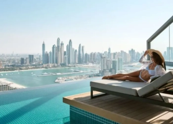 Destinasi Wisata Aura Skypool Dubai, Kolam Renang Tertinggi di Dunia