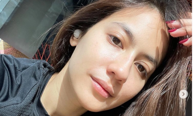 Pevita Pearce Belum Mandi Dipuji Cantik, Netizen: Mukanya Licin Banget 