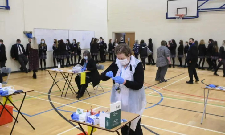 Inggris Hadapi Krisis Kepegawaian, Ratusan Siswa Dipulangkan ke Rumah