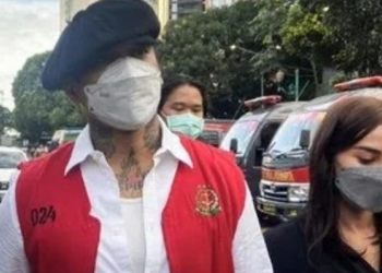 Sidang Mendatang, Jerinx dan Pelapor Adam Deni Bakal Jumpa di Pengadilan
