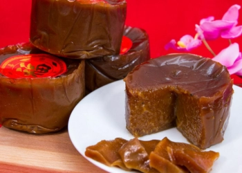 Jelang Perayaan Imlek, Permintaan Kue Keranjang Naik 4 Kali Lipat