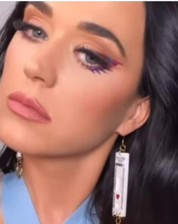 Kisah di Balik Anting-Anting, Katy Perry: Anting Ini Dibuat Melalui Tes Covid 