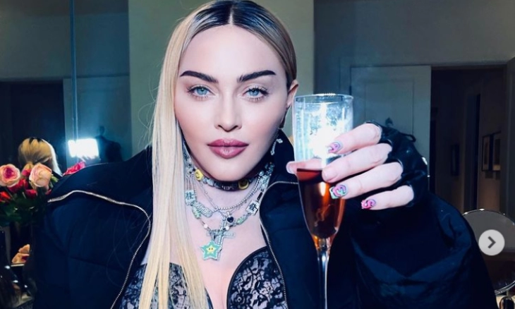 Madonna Dicibir Penggemar, Gegara Pamer Foto Editan Seperti Gadis 16 Tahun 