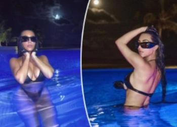 Kim Kardashian Berenang Malam dengan Bikini Seksi dan Sarung Tangan 