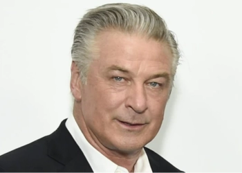 Alec Baldwin Buat Kesepakatan untuk Selesaikan 'Rust' Setelah Penembakan Hutchins