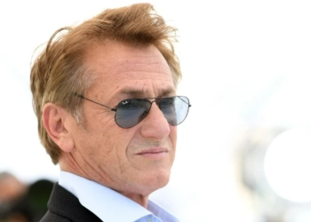 Aktor Sean Penn Tak Hadiri DGA  Awards Lantaran Positif COVID-19