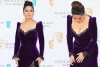 Salma Hayek Pamerkan Belahan Dada Besarnya di Ajang BAFTA 2022