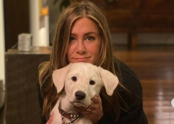 Jennifer Aniston Unggah Foto Saat Rayakan Hari Anak Anjing Nasional 