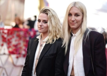 Kristen Stewart jadi Sorotan di Ajang Oscar, Gegara Pakai Baju Tak Dikancing dan Bercelana Pendek
