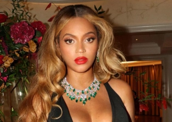 Beyonce Penyanyi Pertama yang Kenakan Kalung Berlian Termahal dari Tiffany & Co