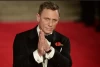 Daniel Craig Batalkan 2 Pertunjukan Macbeth Gegara Positif COVID-19