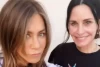 Jennifer Aniston dan Courteney Cox Posting Klip Kenakan Kaos 'Friends Forever'