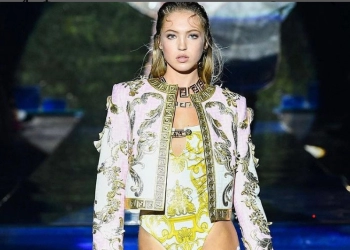 Putri Model Kate Moss, Lila, Tampil Memukau di Sampul Vogue Pertamanya