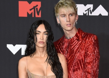 Megan Fox Hindari Anggur Merah, Tapi Menyukai Setetes Darah Tunangannya, Ini Alasannya