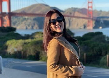 Tante Ernie Tunjukkan Rumahnya di Beverly Hills