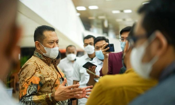 Kemenkes Diminta Berikan Penjelasan Pembatasan Penggunaan Vaksin Sinovak