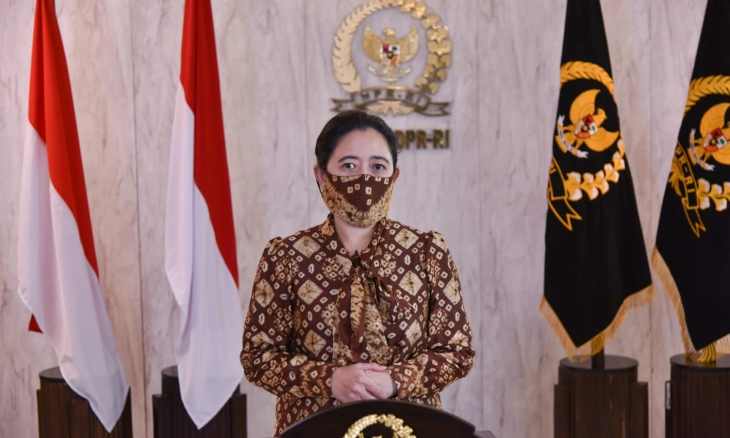 Kebijakan PTM 100 Persen Perlu Dievaluasi 