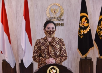 Kebijakan PTM 100 Persen Perlu Dievaluasi 