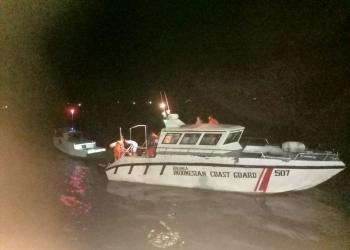 Bakamla RI Evakuasi Longboat di Perairan Tanjung Tamedan 