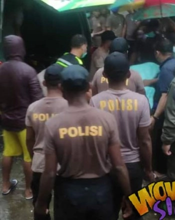 Parade Foto Banjir dan Longsor di Papua