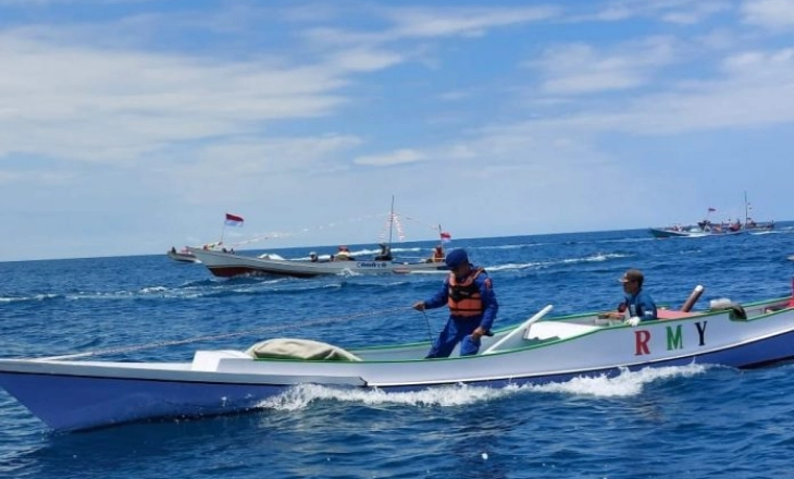 Pawai Kendaraan Laut di Pelabuhan Sarmi Kota, Papua Meriahkan Hari Kemerdekaan