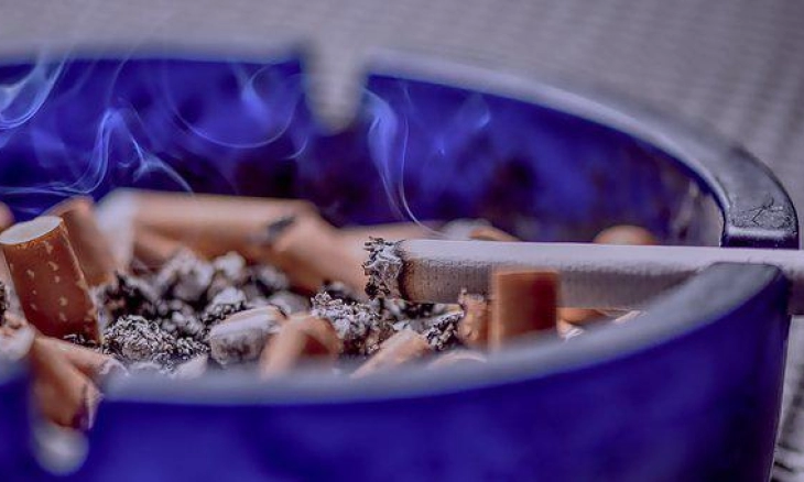 Abu Rokok untuk Sembuhkan Luka