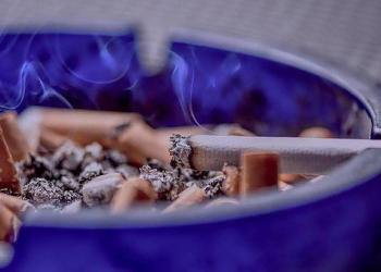 Abu Rokok untuk Sembuhkan Luka
