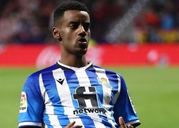 Arsenal Kangkangi Barca dalam Perebutan Alexander Isak