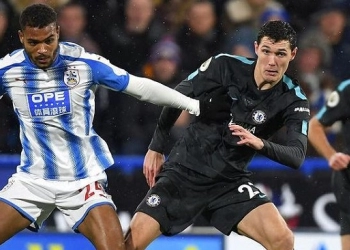 Barca Dekati Andreas Christensen