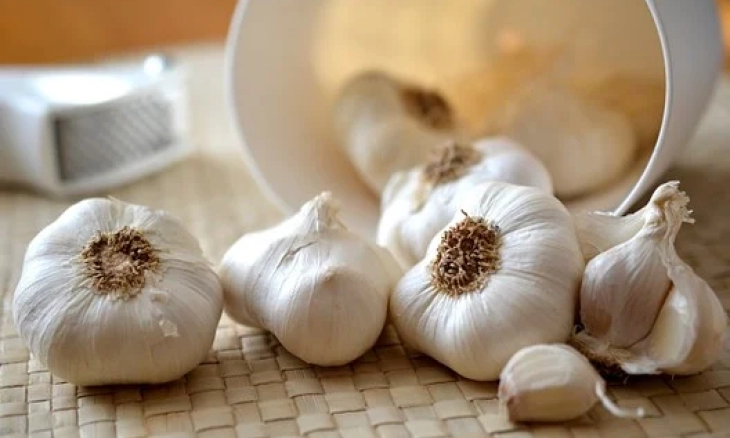 Simpan Bawang Putih dengan Tepat Agar Tahan Lama