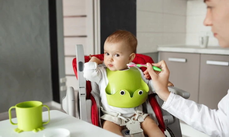 Cara Atasi Bayi Tidak Mau Makan