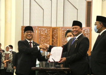 Gantikan Zulkifli Hasan, Yandri Susanto Dilantik Menjadi Ketua MPR RI 