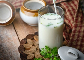 Alasan Anda Harus Minum Buttermilk untuk Kesehatan