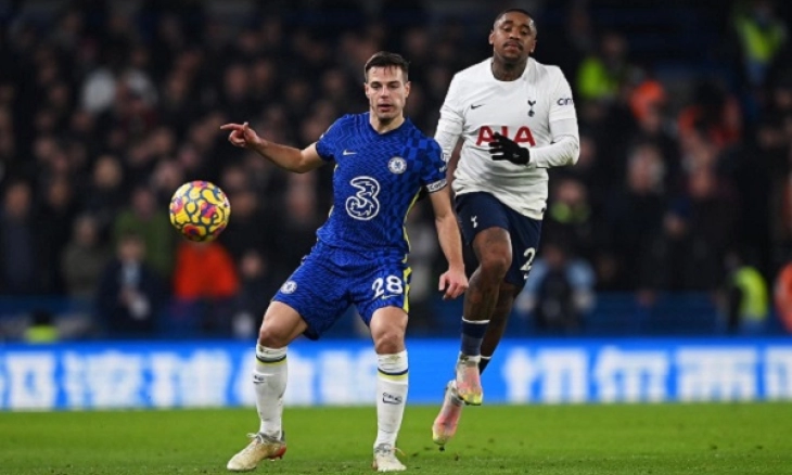Barcelona Yakin Dapatkan Azpilicueta