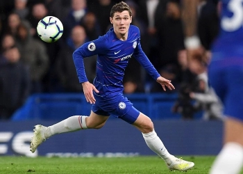 Kjaer Absen Hingga Akhir Musim, Milan Incar Duo Bek Chelsea