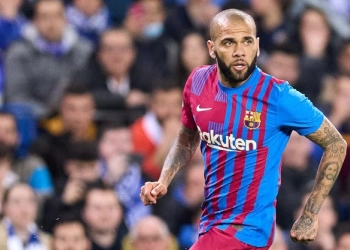 Nasib Dani Alves di Barca Belum Jelas