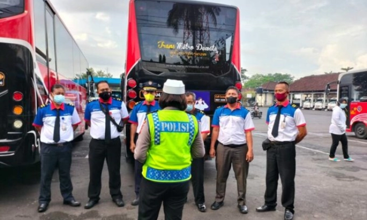 KKP Tangkap Dua Kapal Ikan Asing Berbendera Malaysia, Selamatkan Potensi Kerugian Rp19,9 Miliar