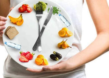 Sedang Turunkan Berat Badan? Ikuti 5 Aturan Makan Malam yang Efektif