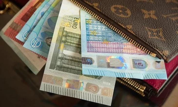 Lima Cara Menghemat Budget Wisata