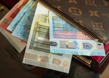 Lima Cara Menghemat Budget Wisata