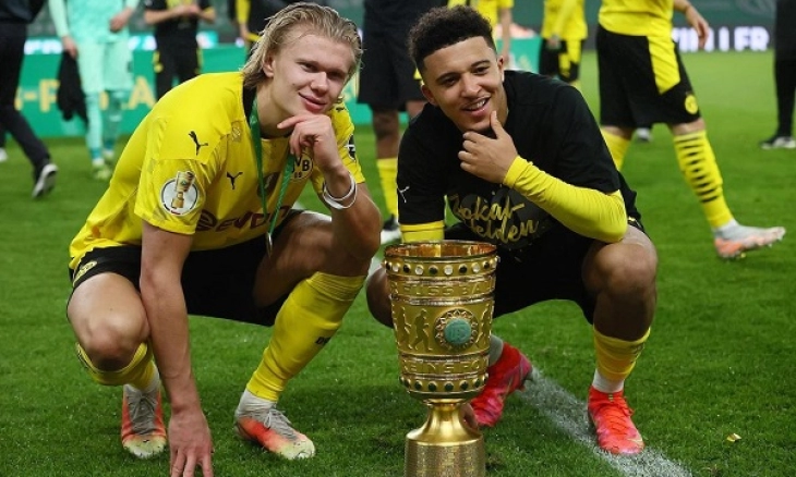 Die Roten Mundur dari Perburuan Erling Haaland