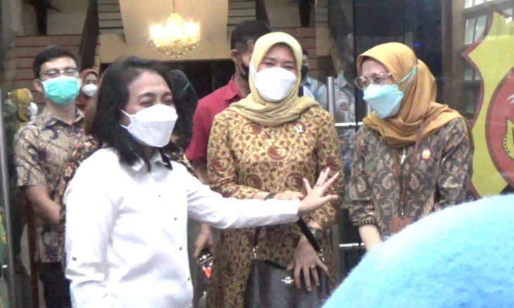 KKP Tangkap Dua Kapal Ikan Asing Berbendera Malaysia, Selamatkan Potensi Kerugian Rp19,9 Miliar