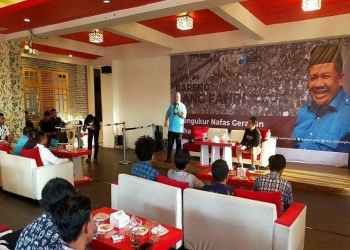 Politisi Jangan Hanya Aktif Salurkan Bansos