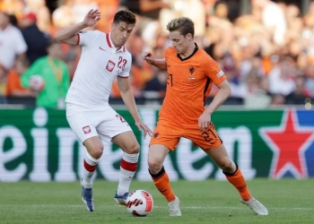Ten Hag Turun Tangan Bujuk de Jong Pindah ke MU