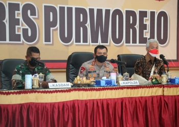 Konferensi Pers Kapolda dan Gubernur Jateng Terkait Desa Wadas