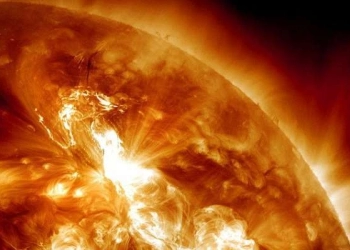 Peringatan! Badai Geomagnetik Diramalkan Menghantam Bumi Hhari Ini