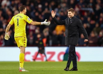 Steven Gerrard Tak Sabar Kembali ke Anfield
