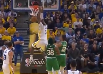Stephen Curry Bawa Warriors Taklukkan Celtics di Game 2 Final NBA