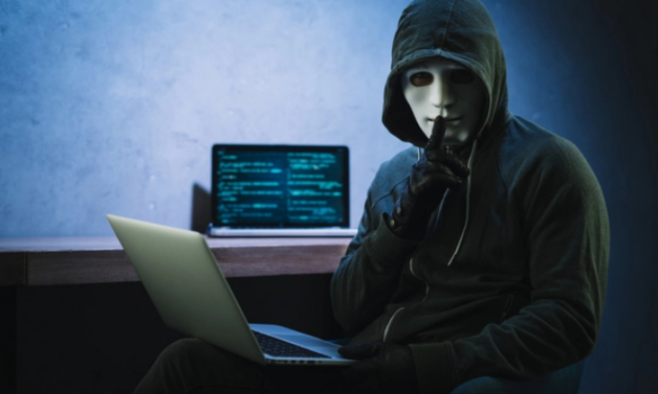 Hacker Bobol Akun Snapchat Mahasiswa dan Menyebarkan Foto Telanjang Dirinya