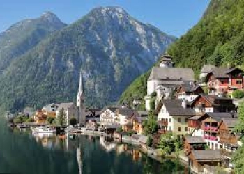 Desa Negeri Dongeng Hallstatt di Austria